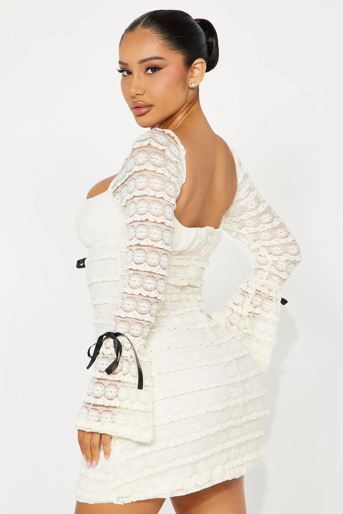 Amore | Lace Dress - Image 16