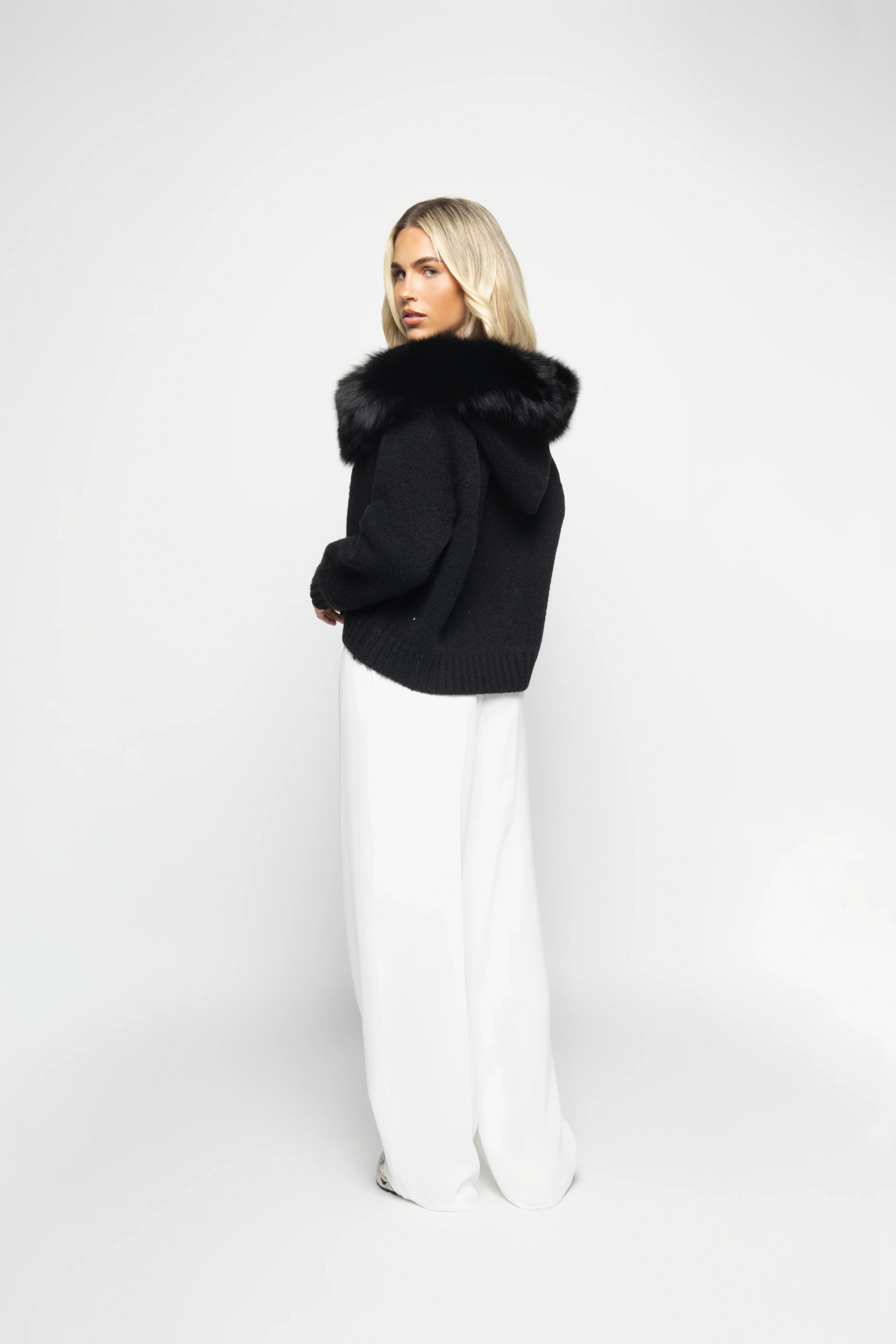 Pelliccia | Fur Coat Black - Image 4